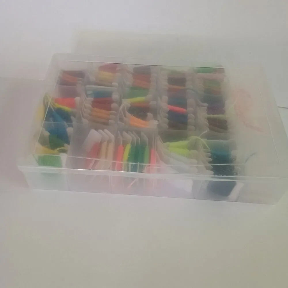 Embroidery Lot 99 Bobbins Floss in Case+ 3 Hoops + X Stitch Fabric 15x18